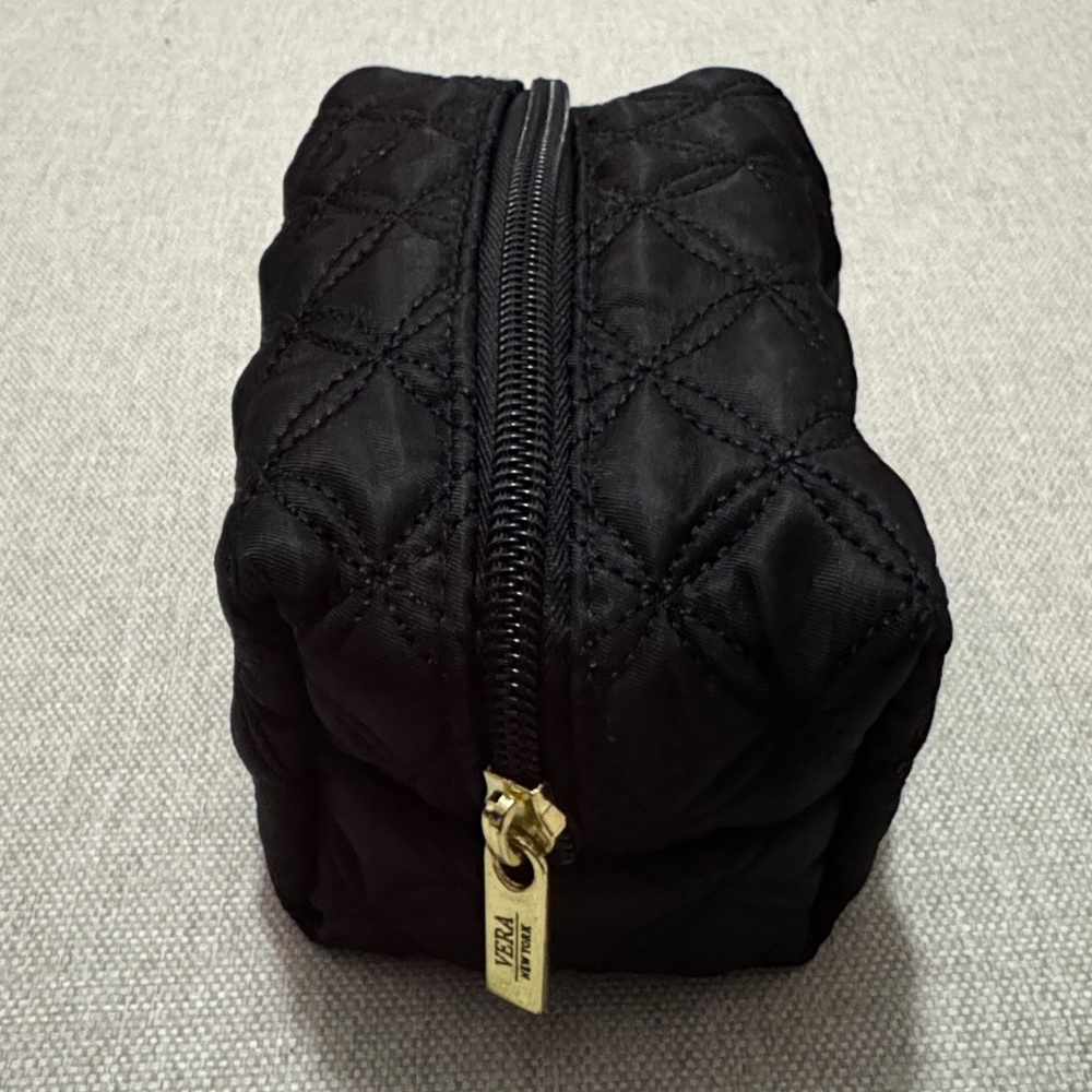 Vera Neumann “NY” Black Quilted Mini Pouch Makeup Bag-Gold Toned Zipper Pull-EUC - Picture 6 of 12